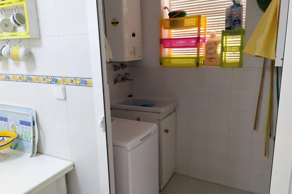 Appartamento Acogedor Apartamento A 100 M. De Pinares Y Playa Rota Esterno foto